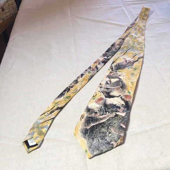 Endangered Species Tie - Picture 4 of 7